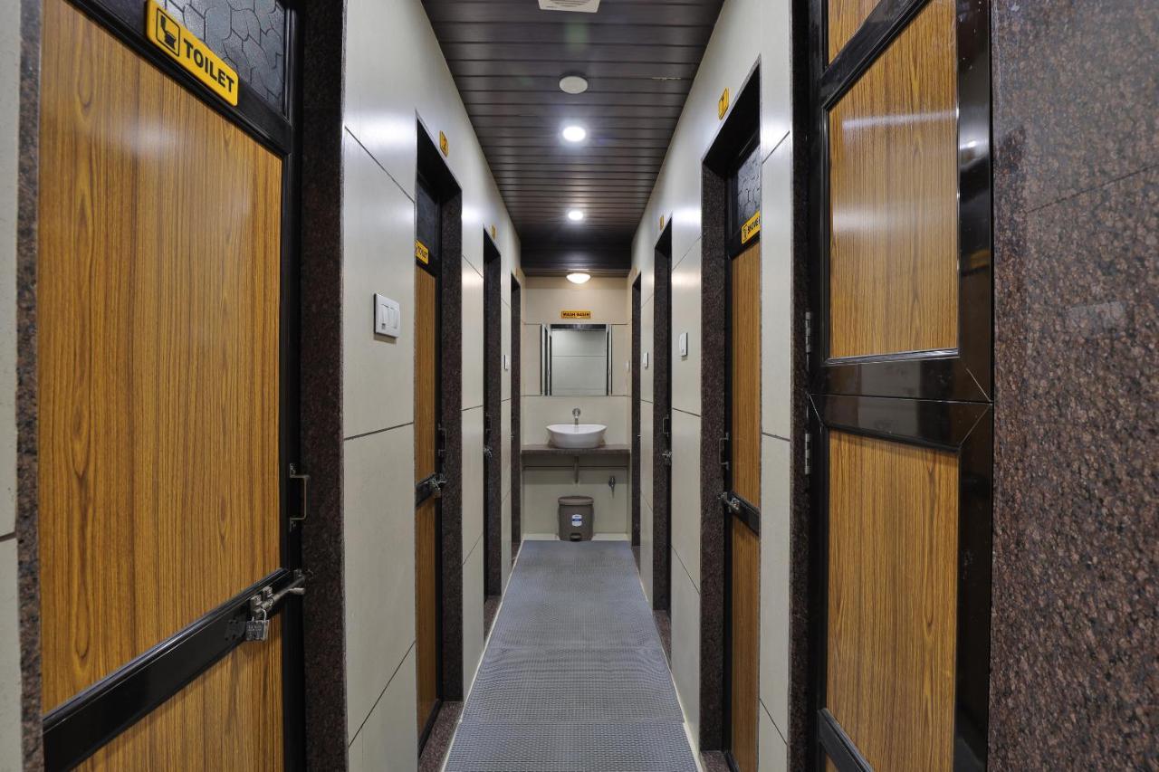 Rest Inn Dormitory فَدودارا المظهر الخارجي الصورة