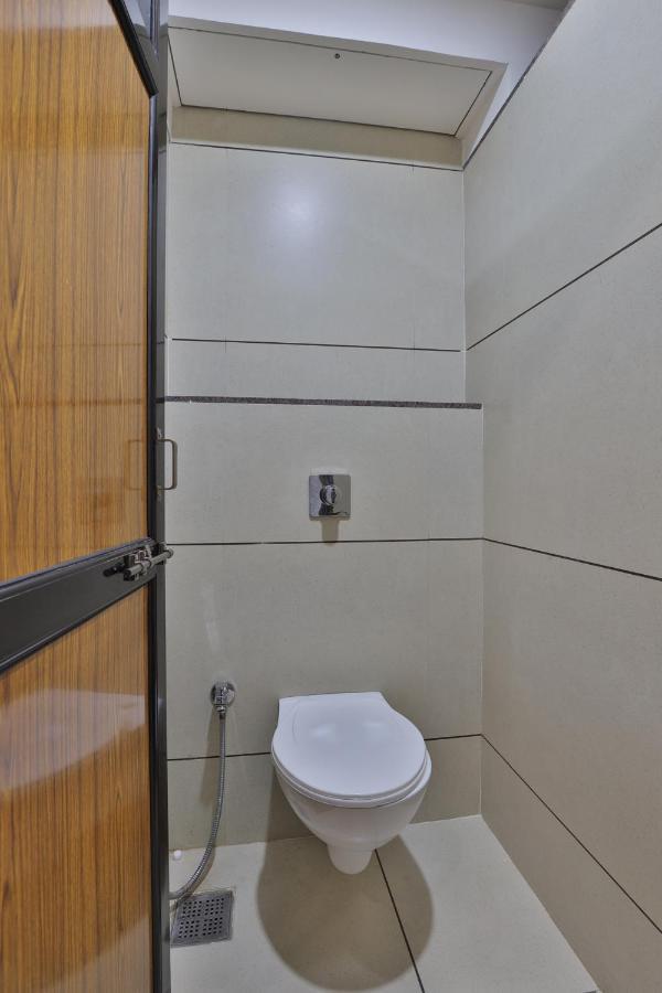 Rest Inn Dormitory فَدودارا المظهر الخارجي الصورة