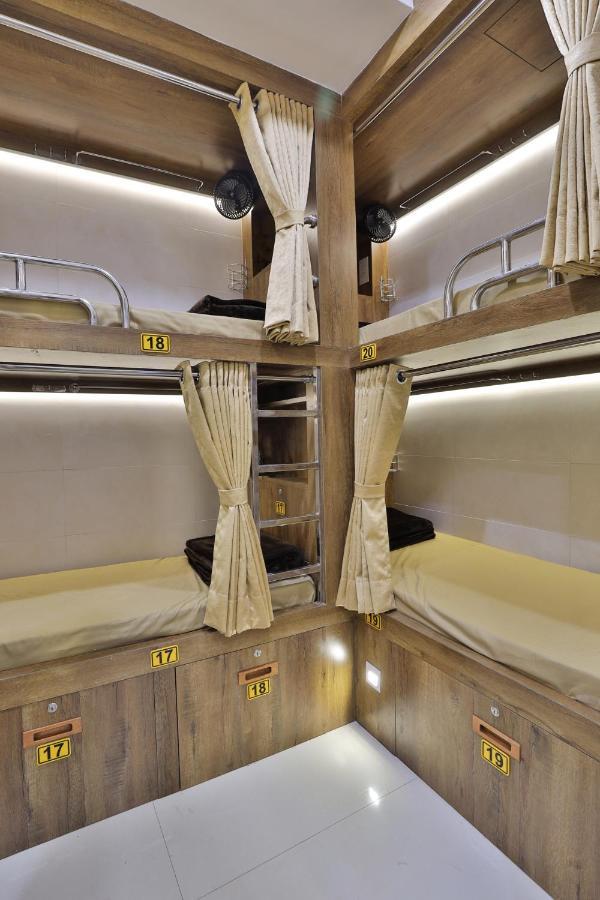 Rest Inn Dormitory فَدودارا المظهر الخارجي الصورة