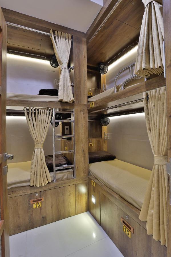 Rest Inn Dormitory فَدودارا المظهر الخارجي الصورة