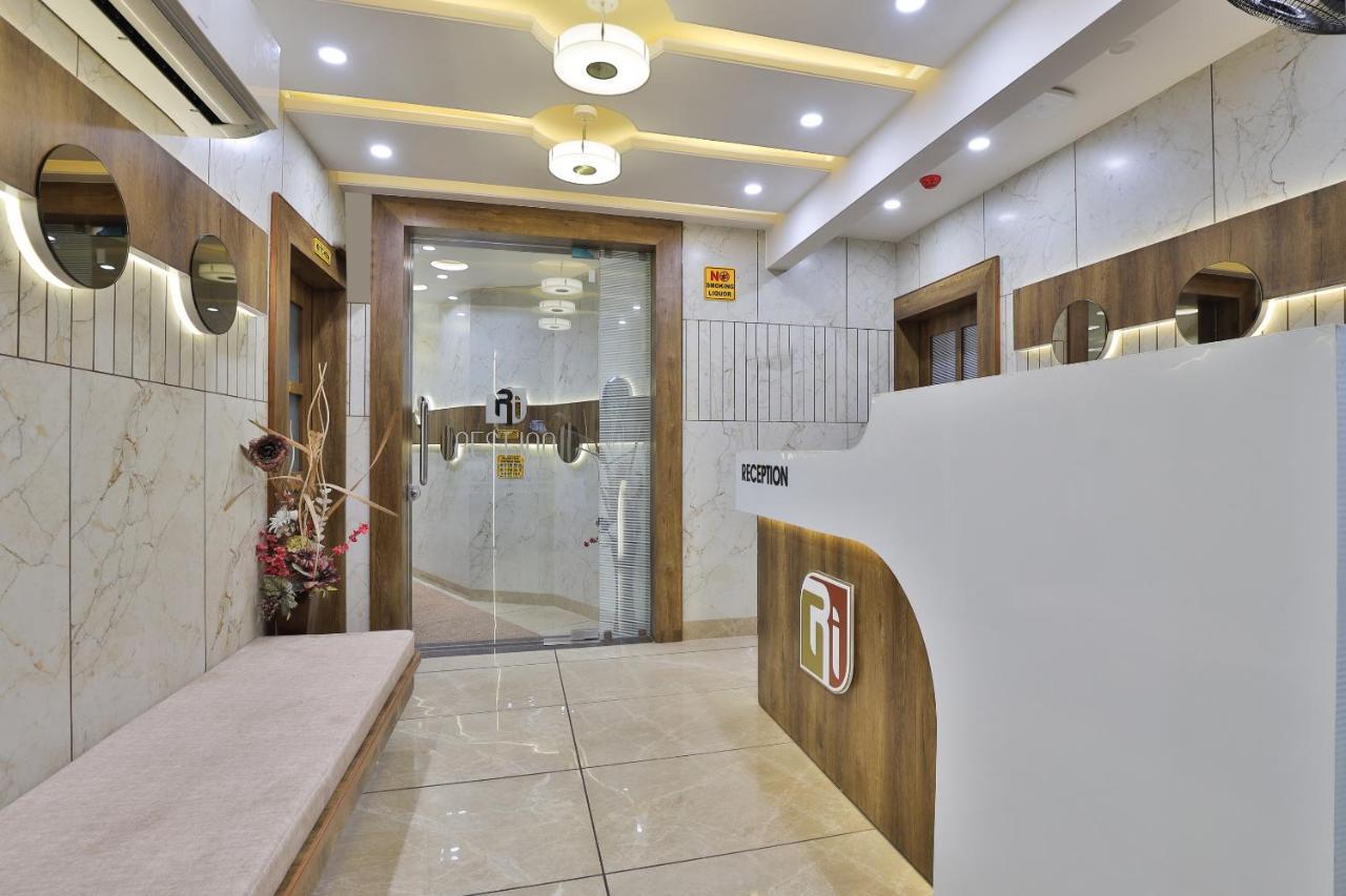 Rest Inn Dormitory فَدودارا المظهر الخارجي الصورة