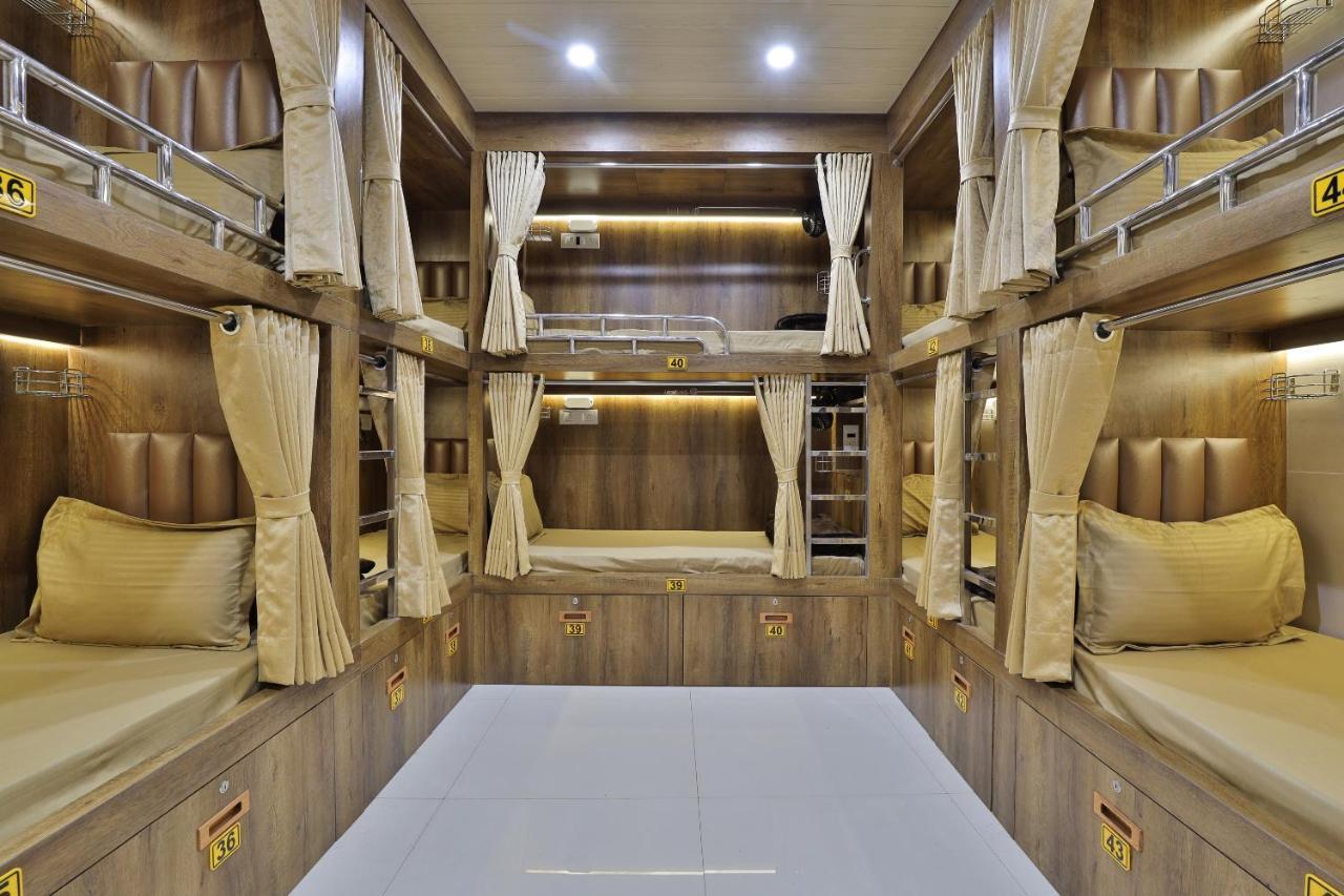 Rest Inn Dormitory فَدودارا المظهر الخارجي الصورة